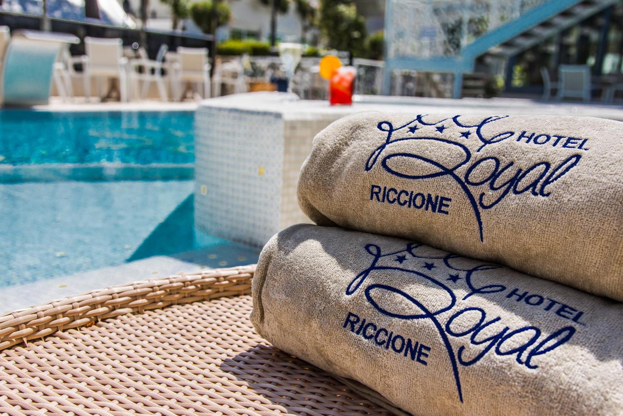 Royal Boutique Hotel Riccione Esterno foto